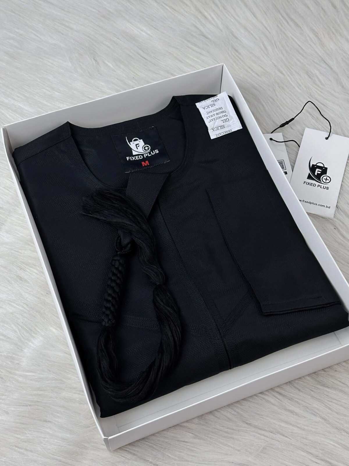 Midnight Black – Premium Emirati Thobe (PET-1)